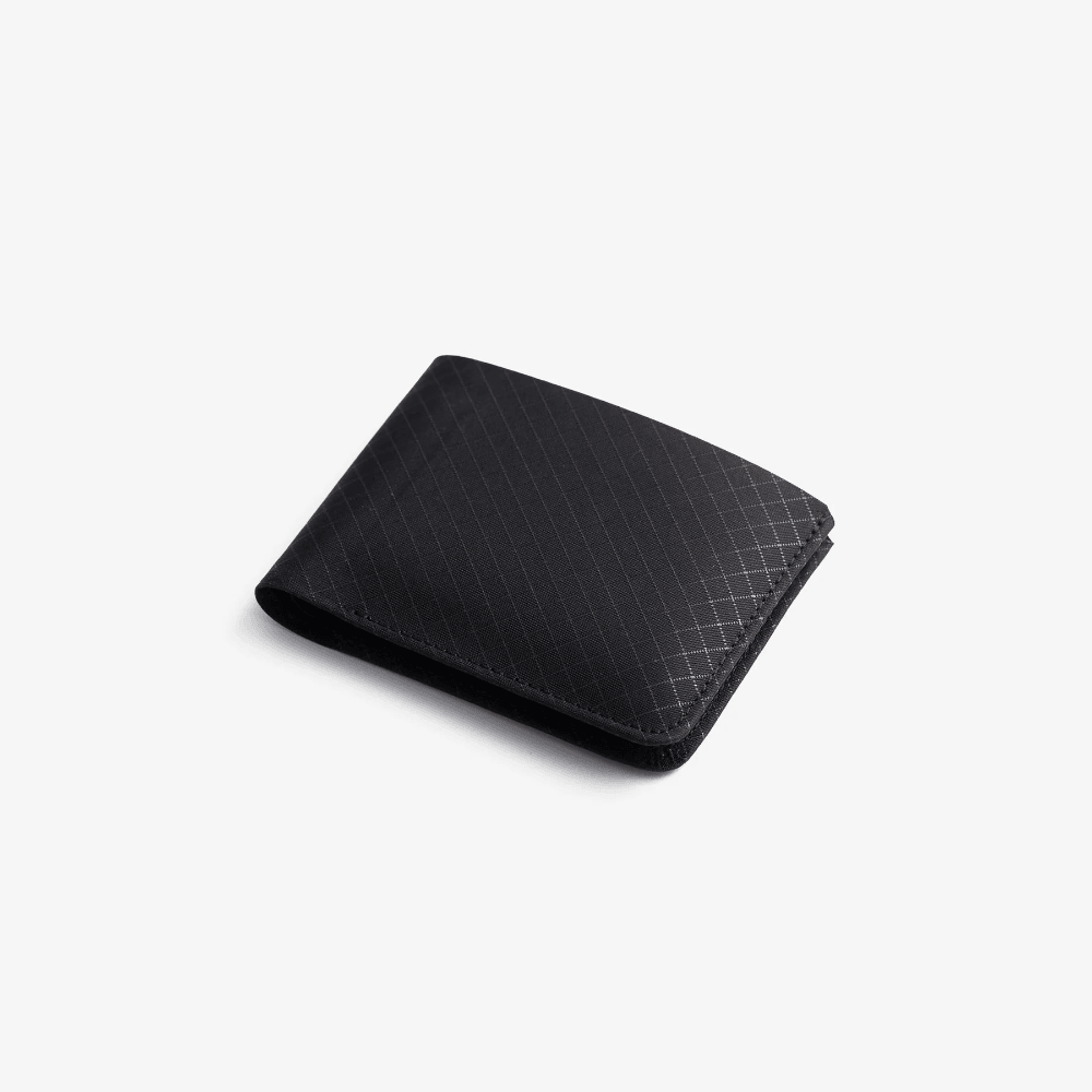 Portafoglio Pioneer Flyfold In Navy, Bifold Sottile Con Capacità Per 16 Carte E Banconote