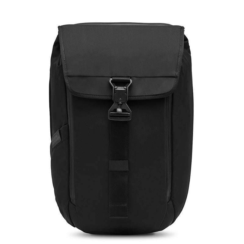 Modern Dayfarer Backpack 18L