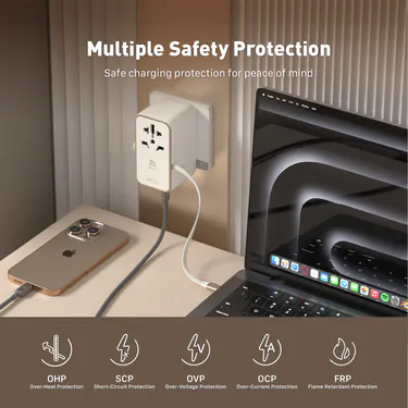 ADAM elements T35L | 35W Universal Travel Adapter w/ Built-In USB-C Cable