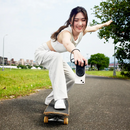 ADAM elements SELFIE SHOT - Magnetic Hand Grip with Power Bank 5000mAh