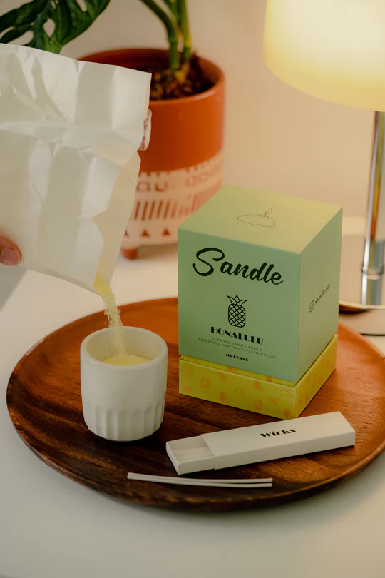 Alwis & Xavier Honalulu Sand Candle