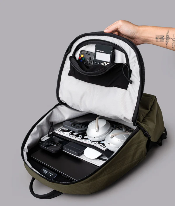 Alpaka Bravo Backpack (23L) | Axoflux 400D