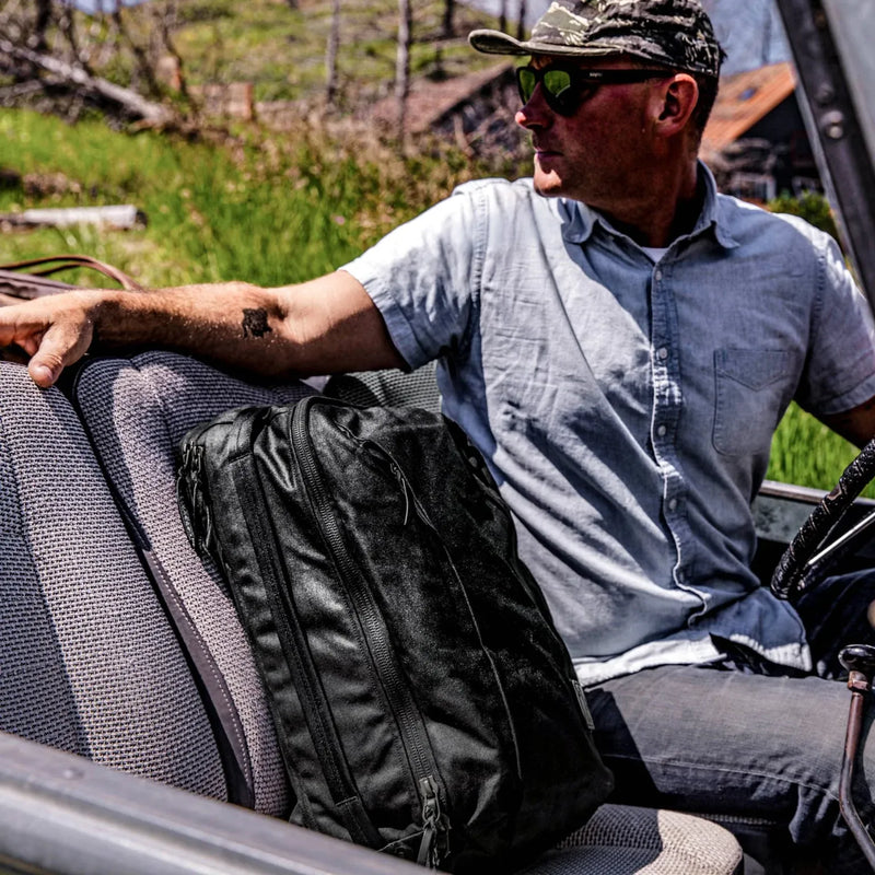 Evergoods Civic Panel Loader 24L Griffin Edition - Waxed Black