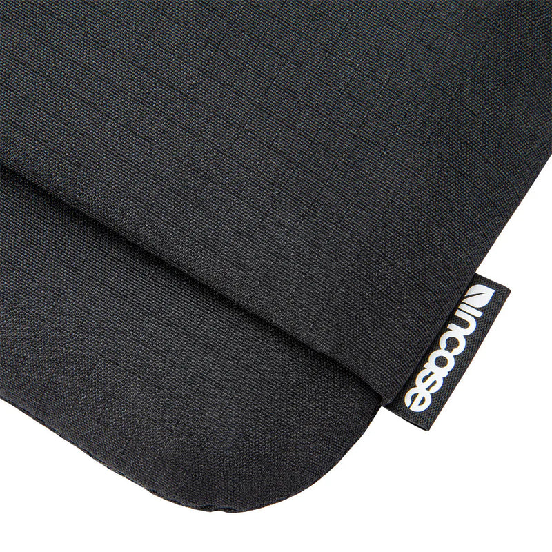 Incase Go Sleeve for up to 14" Laptop 2021