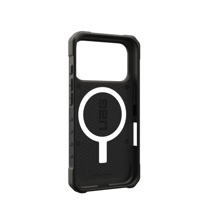 UAG Pathfinder iPhone 17 series Case -  Midnight Camo