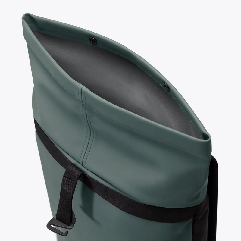 Ucon Acrobatics Vito Medium Backpack