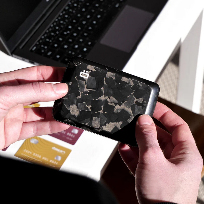 Ogon Smart Case V2 | Genuine Carbon Fiber Forged