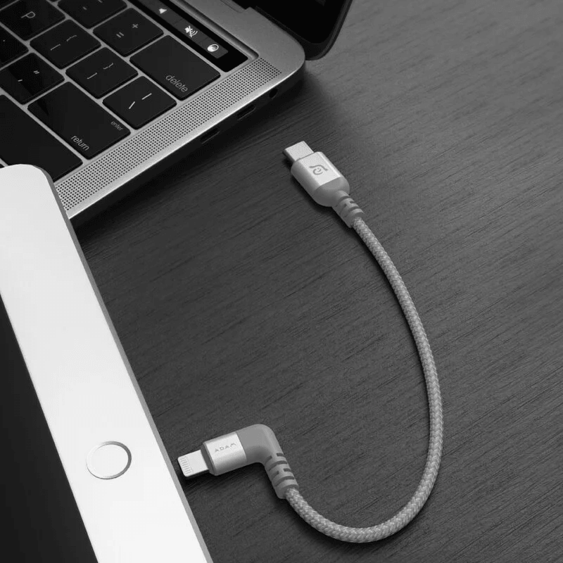 ADAM elements PeAk II LC30B USB-C To Lighting 90° L Cable 30CM - Black - Oribags