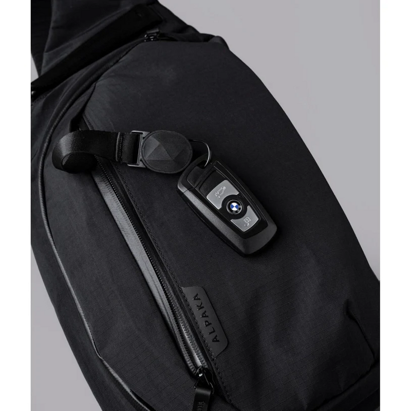 Alpaka Metro Crossbody Right Shoulder Axoflux 210D