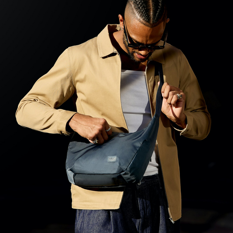 Bellroy Laneway Crescent Bag 7L