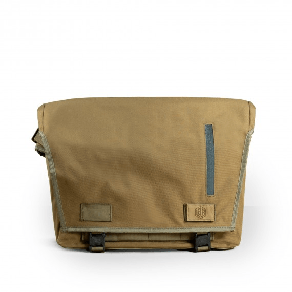 Life Behind Bars The Echelon (M) 32L Messenger - Desert - Oribags