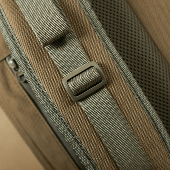 Life Behind Bars The Peloton (S) 24-34L Rolltop Backpack - Desert - Oribags