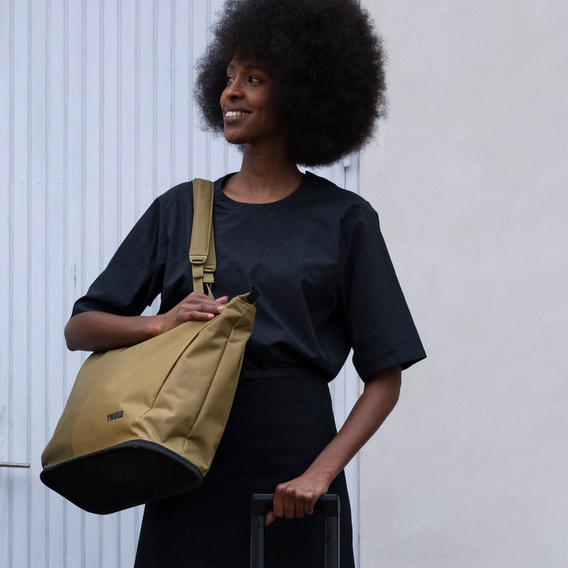 Thule Aion tote bag