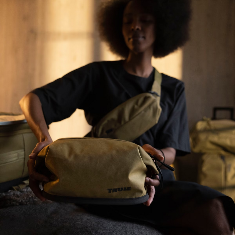 Thule Aion Toiletry Bag - Nutria
