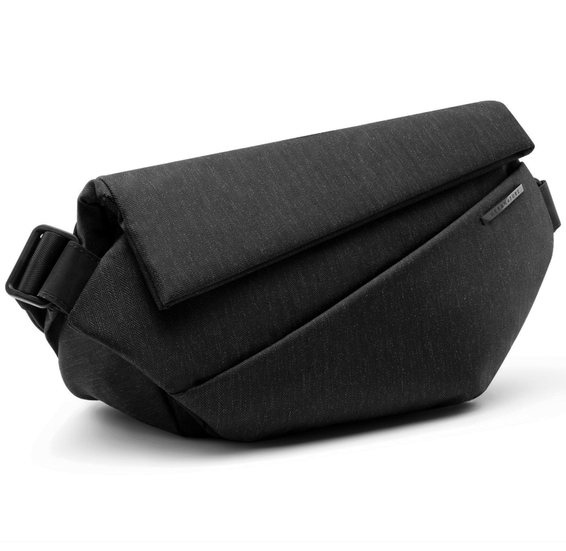 NIID X Urbanature R1 Radiant Urban Sling - Meteor Black - Oribags.com