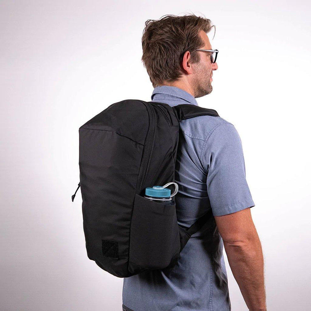 Evergoods Civic Half Zip 22L – Oribags