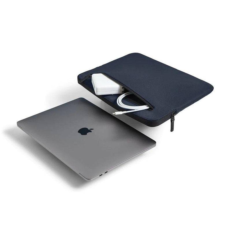 Incase Compact Sleeve in Flight Nylon for MacBook Pro 13"- Thunderbolt (USB-C), Retina, & MacBook Air 13" W/ Retina - Oribags.com