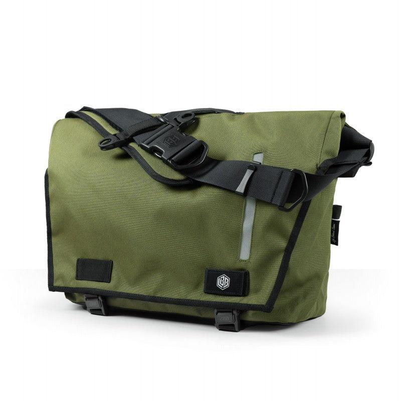 The Echelon (M) 32L Messenger - Oribags