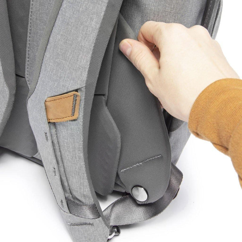 Peak Design Everyday Hip Belt V2 ( Fits into all V2 Everyday Backpack) - Oribags.com