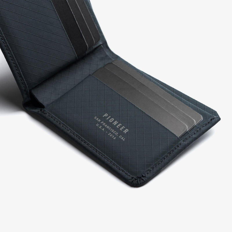 Pioneer Carry Division Billfold Billfold Wallet - Navy - Oribags.com