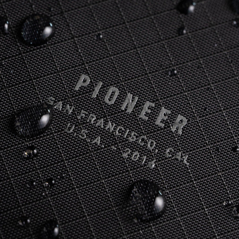 Pioneer Carry Ion Wallet - Onyx - Oribags.com