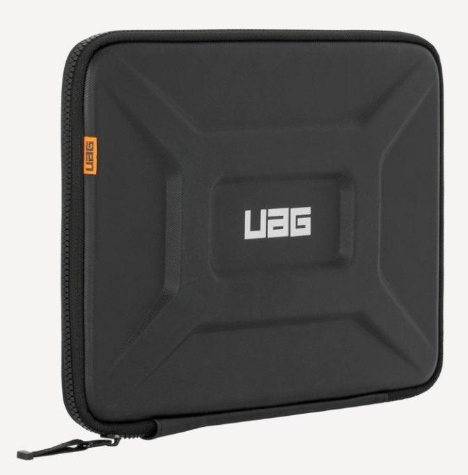 UAG Medium Sleeve Fits 13" Laptops/Tablets - Black - Oribags.com